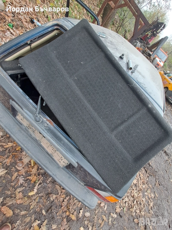 Задна черна  разделителна багажна кора , от VW Golf Mk2, снимка 1