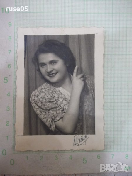 Снимка стара на млада госпожица, снимка 1