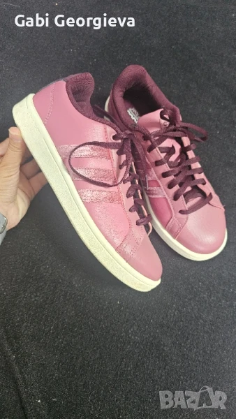 Дамски маратонки Адидас 38 номер, снимка 1