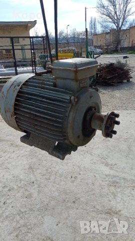 Електромотор НОВ !, снимка 2 - Други машини и части - 53689016