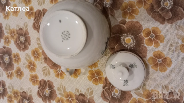 Порцеланова захарница , снимка 4 - Сервизи - 53621298