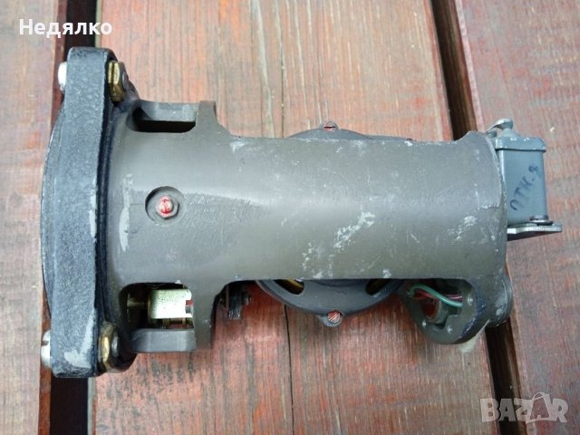 Индикатор за наклон от стар руски самолет , снимка 6 - Антикварни и старинни предмети - 41184887