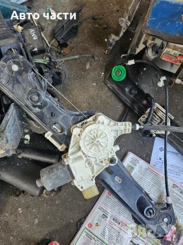 Мотор стъклоповдигач, преден ляв, BMW 1, 3, E81 E87, E90 E91 E93, 0130822226, 6 927 027,996 624-101