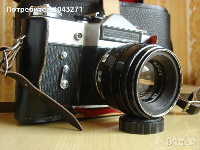 Фотоапарат Revueflex E с обектив Helios 44-2 58mm f/2 m42. СССР, снимка 3 - Фотоапарати - 53735555