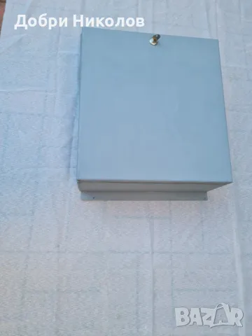 Продавам  външно  оборудвано  ел.табло  с  трифазен  електромер., снимка 4 - Друга електроника - 48619346