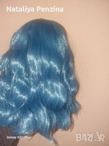 Синя вълниста перука с бритон, снимка 2 - Аксесоари за коса - 48828968