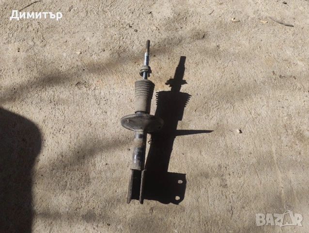 Амортисьор Преден За Дачиа Сандеро 2011г / Dacia Sandero 2011y