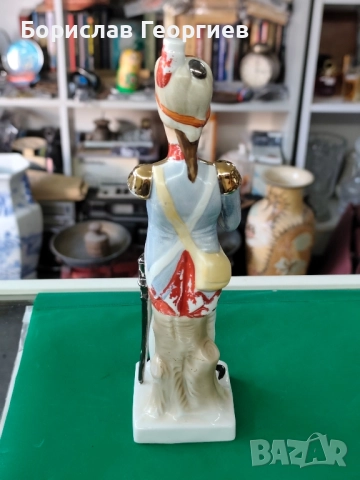 Порцеланова статуетка на войник, снимка 5 - Колекции - 52118779