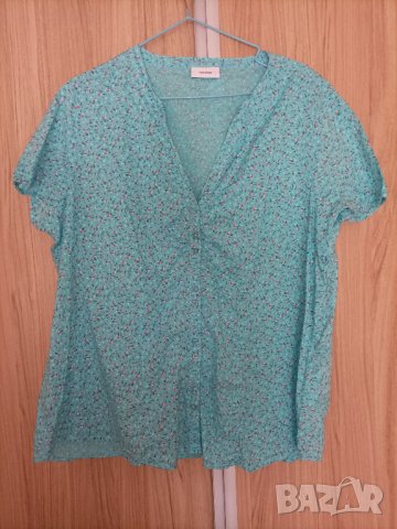 Флорална, памучна риза, снимка 1 - Ризи - 41347470