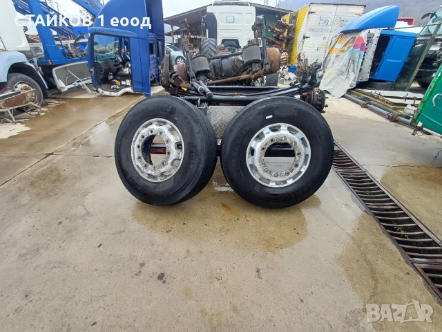 2 броя гуми с алуминиеви джанти 315/80/22.5