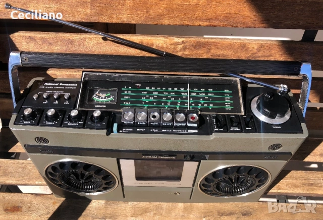 Радиокасетофон National Panasonic RS-466 (Japan-1975) Много хубав звук!, снимка 3 - Радиокасетофони, транзистори - 53815419