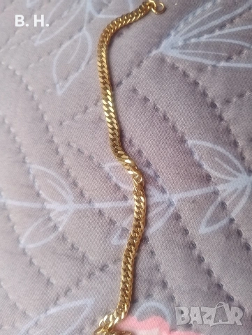 ЛАНЕЦ ЗА РЪКА В ЗЛАТЕН ЦВЯТ , снимка 3 - Гривни - 53051348