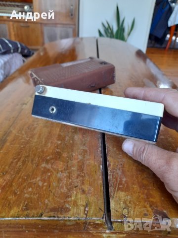 Старо радио,радиоприемник Times, снимка 6 - Антикварни и старинни предмети - 40873197