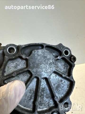 Вакуумна помпа част модел ляв волан за Peugeot 4007 2.2 HDI (2009) D171-1B, снимка 3 - Части - 53679856