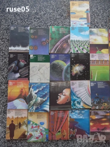 Лот от 29 бр. книги от поредицата "Галактика", снимка 5 - Художествена литература - 53758140