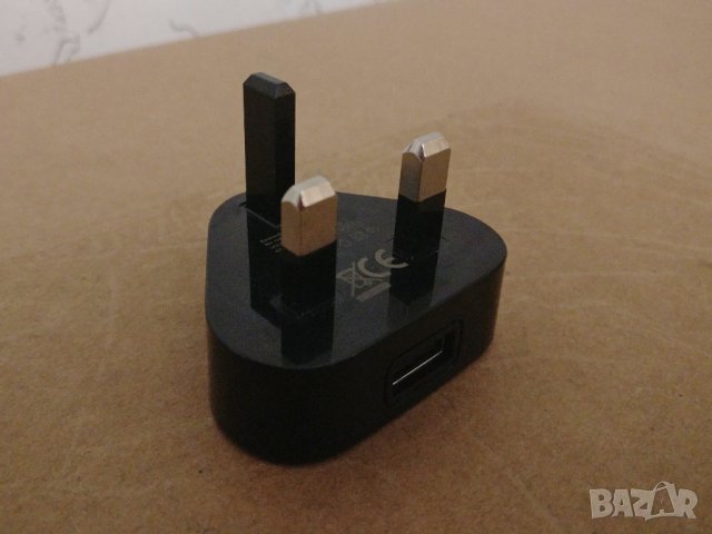 Английско оригинално зарядно за Blackberry, снимка 2 - Оригинални зарядни - 39236156