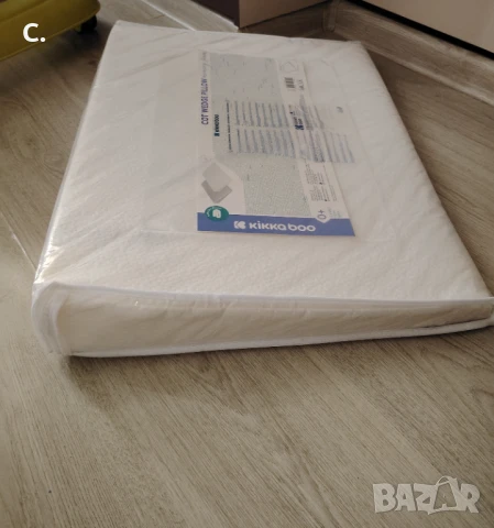 Антирефлуксна възглавница за бебе , снимка 2 - Бебешки легла и матраци - 50477822