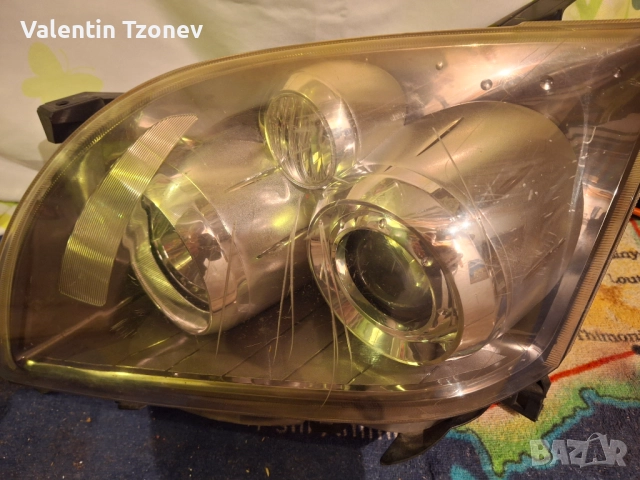 Ляв фар и  стоп оригинални за ТОЙОТА АВЕНСИС2008.149кс,2200куб,комби,D4D