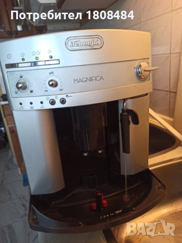 Кафеавтомат Делонги Магнефика работи, но е изгорял нагревателя,продава се целия или на части 