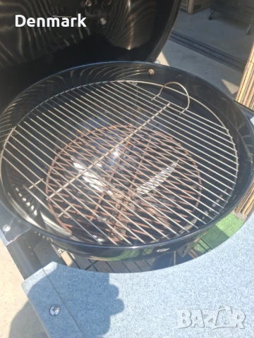 Барбекюта на дървени въглища Weber , снимка 8 - Барбекюта - 50740939