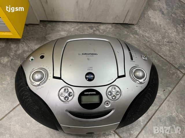 Радиокасетофон Grundig RRCD 3400 MP3, снимка 2 - Радиокасетофони, транзистори - 42629124