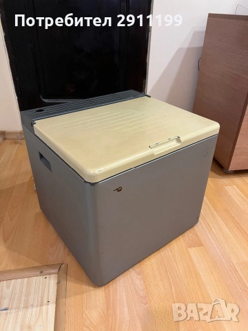 Хладилник на 12V, 220V и газ, снимка 3 - Хладилници - 53379015