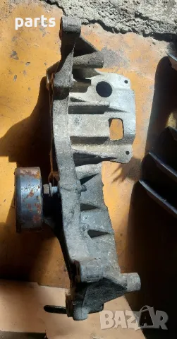 Стойка Компресор Климатик и Генератор 5.2 Jeep Гранд Чероки - Додж Дакота
- 53008613, снимка 4 - Части - 47722913