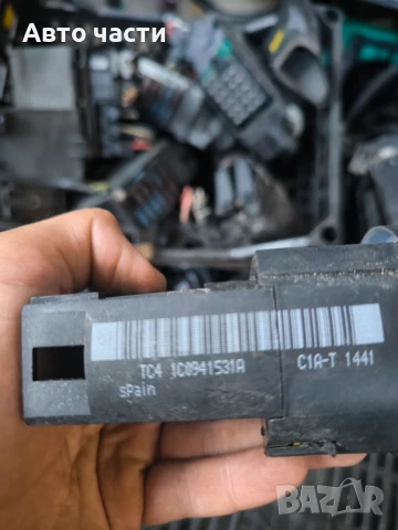 Ключ светлини VW Golf 4 1.6 16V 105 конски сили 1C0941531A, снимка 2 - Части - 50984476