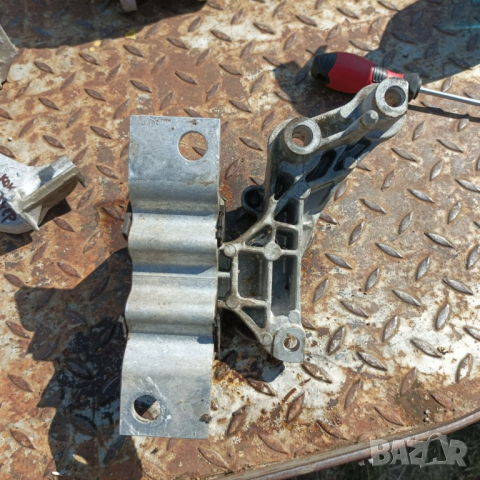 Тампон за мотор дачия 1.6 2017 година 112102235R, снимка 6 - Части - 44553512