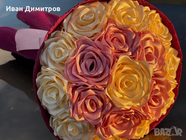 Продавам Вечен букет от ръчно изработени сатенени рози 🌹, снимка 5 - Подаръци за жени - 48831410