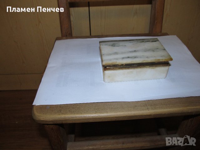 Мраморна кутия за бижута - Минералсувенир, снимка 2 - Други ценни предмети - 39867408