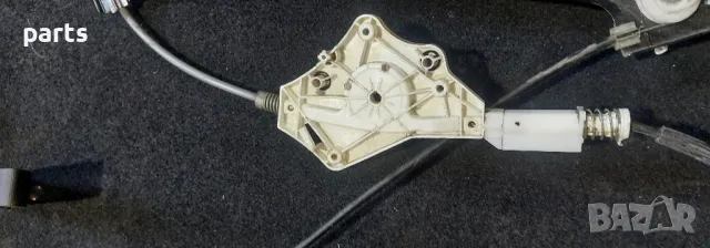 Заден Десен Стъклоповдигач Мерцедес CLS W219 , снимка 8 - Части - 50338718