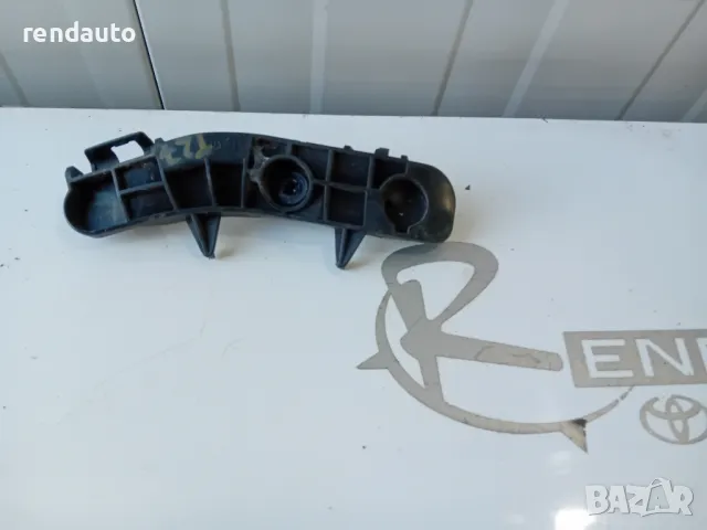 52578-05020 Ляв държач задна броня Toyota Avensis Station Wagon T27 Face 2012-2015