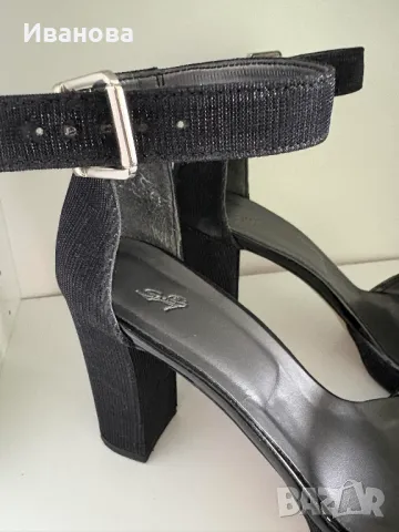 Черни токчета с каишка на глезена. Сребристо. Фина платформа, снимка 8 - Дамски обувки на ток - 49883974