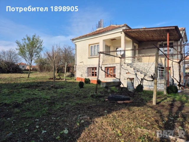 Двуетажна къща с двор в с.Маломир, снимка 17 - Къщи - 48352391