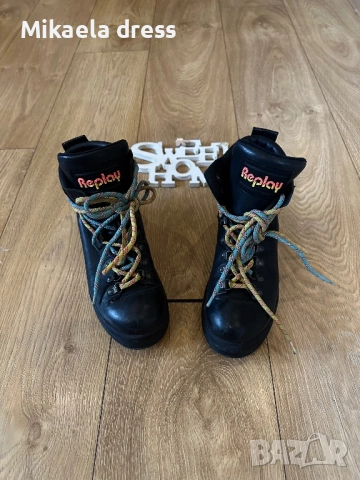 Разкошни черни боти Replay на изгодна цена. Стилни и удобни обувки подходящи за всекидневието, снимка 1