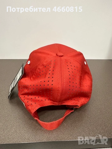 Оригинална лимитирана шапка Ferrari HyperCard подх. За подарък , снимка 4 - Шапки - 53633405