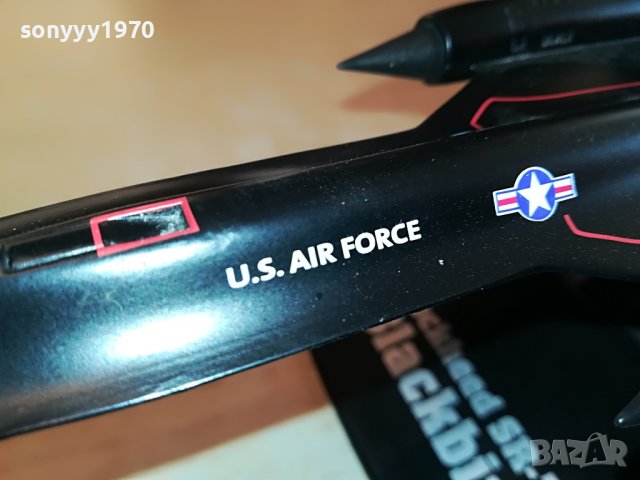 LOCKHEED SR-71 BLACKBIRD U.S.AIR FORCE МЕТАЛЕН САМОЛЕТ 2002231720, снимка 13 - Колекции - 39742890