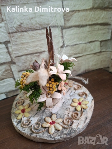 Декорации с цветя-ръчна изработка., снимка 5 - Декорация за дома - 53130876
