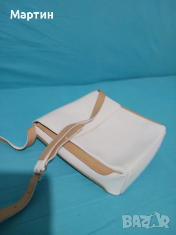 Бяла чантичка, снимка 2 - Чанти - 53714708