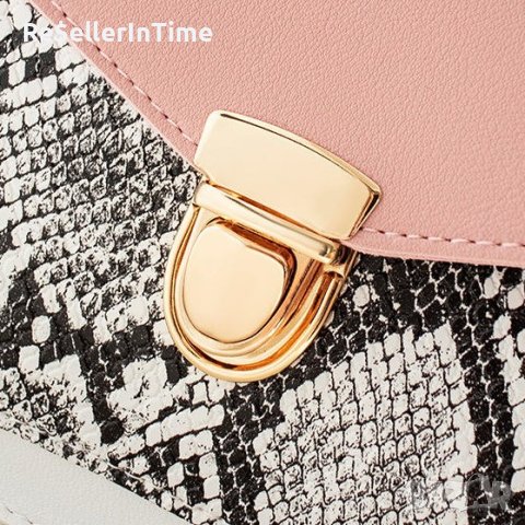 Нова дамска чанта, змийски принт, снимка 2 - Чанти - 41892796