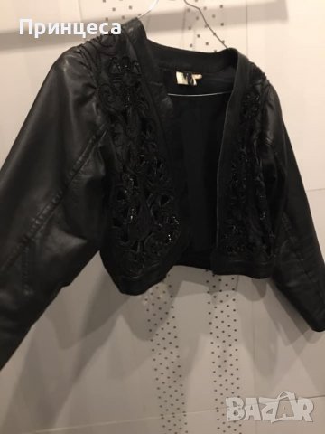 Различни модели кож. Якета