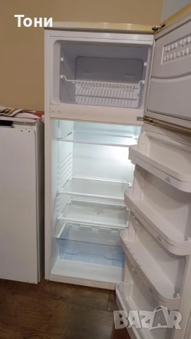 Хладилник с фризер, снимка 1