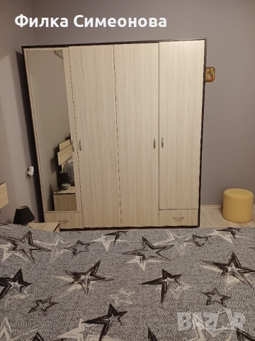 Спалня с две нощни шкафчета и гардероб, снимка 2 - Спални и легла - 52817718
