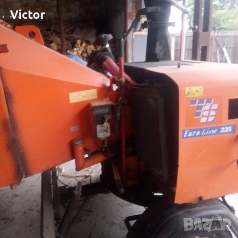 Дробилка за клони на дизел до 18см 33 конски сили., снимка 2 - Селскостопанска техника - 53231152