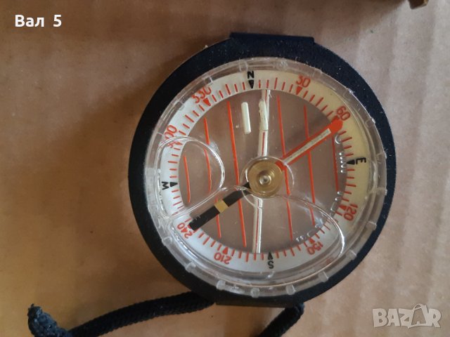 Стар компас с течност , с кутия и документ - СССР, снимка 2 - Антикварни и старинни предмети - 44215181