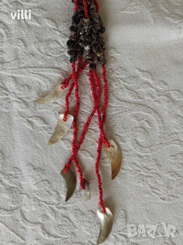 Многоредово колие от корал и океански охлювчета зачършващо със седеф., снимка 3 - Колиета, медальони, синджири - 38954884