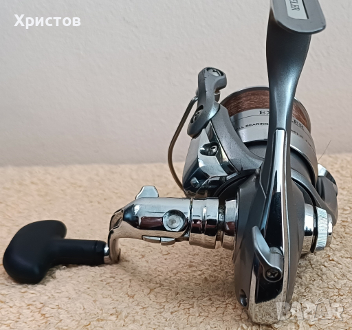 Риболовна макара Daiwa Exceler 2500 E, снимка 4 - Макари - 44923166