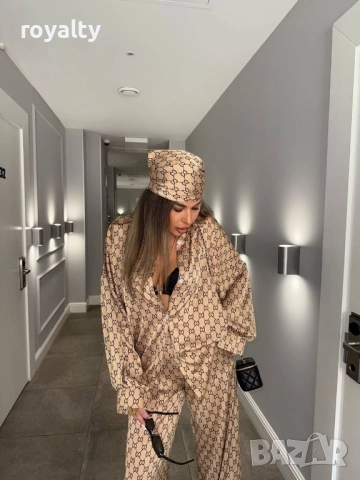 Луксозен комплект сатен от две части, снимка 2 - Комплекти - 51787917