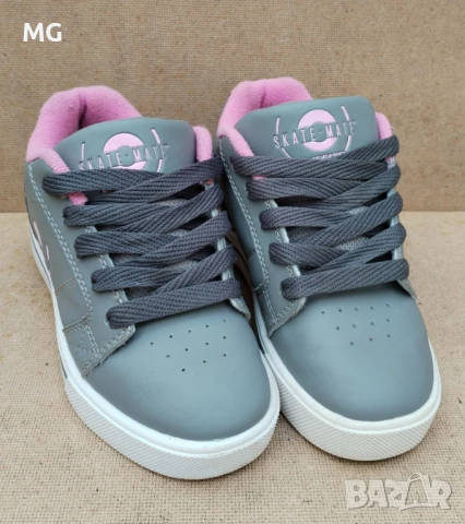 SkateMate by Heelys детски маратонки с ролери на петата # 30/31, снимка 7 - Ролери, кънки - 51130399